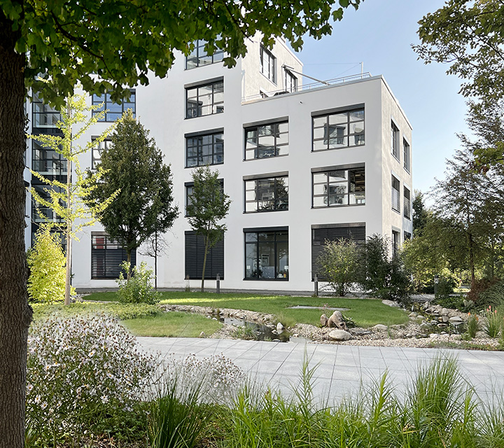 ponti_gebaude_office_720x640